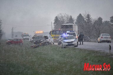 Borzalmasak voltak a látási viszonyok (Molnár Edvárd felvétele)