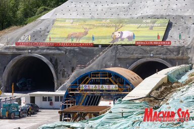 Az épülő Fruška gora-i korridor legnehezebb részének számít a 3,5 kilométer hosszú alagút (Fotó: Ótos András)