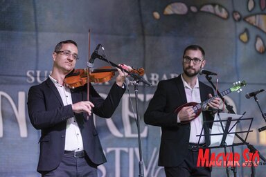 Csonka Ferenc és Csonka Balázs az Interetno színpadán (Fotó: Molnár Edvárd)