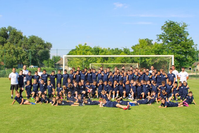 A tábor résztvevői (Fotó: facebook.com/Nyers-István-Football-Academy)
