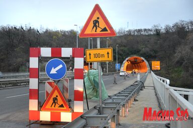 A Szabadság hídon és a híd szerémségi oldalán lévő bekötőút-hálózaton átfogó javítási munkálatok kezdődtek nemrégiben, a gépjárművezetőket fokozott óvatosságra intik (Fotó: Dávid Csilla felv