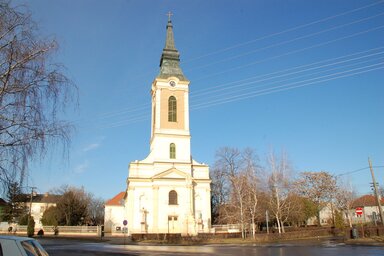 A szenttamási Szent Kereszt Felmagasztalása római katolikus templom (Paraczky László felvétele)