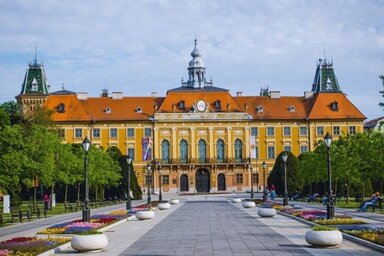 Zombor jelképe a megyeháza