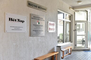 A szabadkai Magyar Médiaház bejárata (Fotó: Molnár Edvárd)