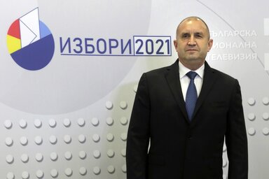 Rumen Radev egyebek között az igazságszolgáltatás reformját sürgette, ami a rendszerszintű korrupciónak lenne hivatott gátat szabni (Fotó: AP via Beta)