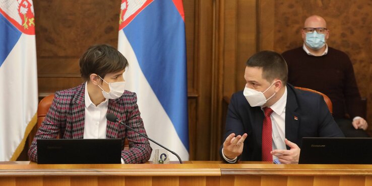 Ana Brnabić és Branko Ružić a válságtörzs ülésén (Fotó: Beta)