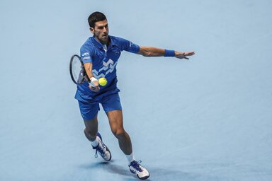 Đoković Alexander Zverev ellen javíthat (Fotó: Beta/AP)