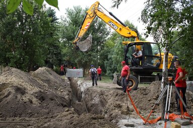 Megkezdődött a szennyvízhálózat fővezetékének építése Kishegyesen