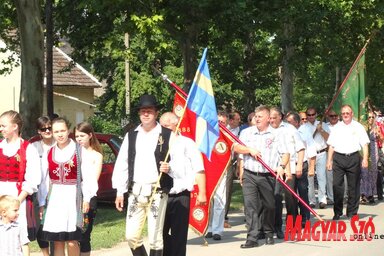 Az Illés-napi felvonulás résztvevőinek egy csoportja (Fotó: Góbor Béla)