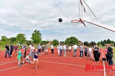 A tartán borítású pályán többféle sport űzhető (Fotó: Gergely Árpád)