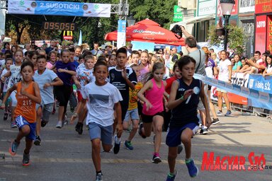 Gyermekfutam a tavalyi félmaratonon (Fotó: Benedek Miklós)