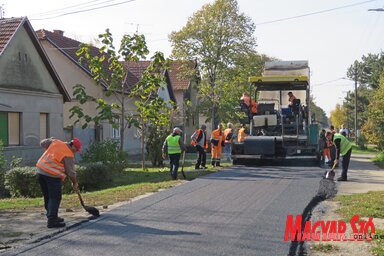 Ada községben hamarosan jelentős útjavítási munkálatok kezdődnek (illusztráció) (Csincsik Zsolt felvétele)