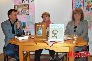 Virág Gábor, Ózer Ágnes és Faragó Kornélia a könyvbemutatón (Fotó: Gruik Zsuzsa)
